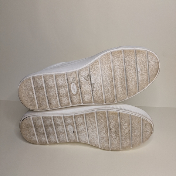 Dr. Scholl’s White Sneakers | Women’s 11 | Comfort Shoes - Picture 6 of 7